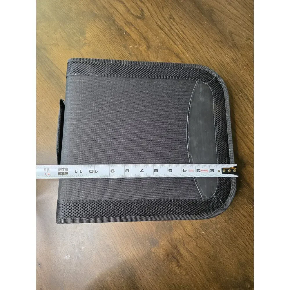Vintage CD/DVD Nylon carrying case holder with‎ strap-holds 32 CD's